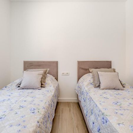 New, Private Heated Swimming Pool, Free Parking, Trogir Centar Apartment Exterior foto