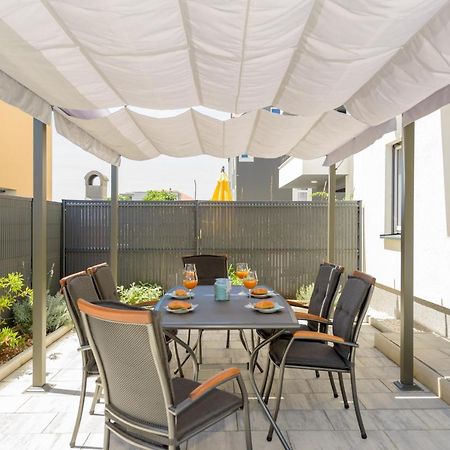 New, Private Heated Swimming Pool, Free Parking, Trogir Centar Apartment Exterior foto