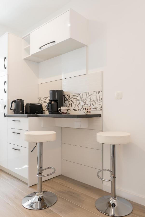 New, Private Heated Swimming Pool, Free Parking, Trogir Centar Apartment Exterior foto
