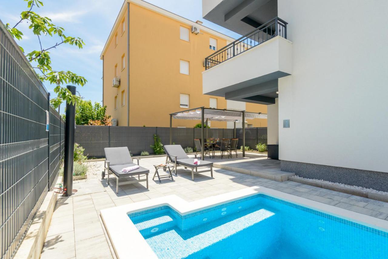 New, Private Heated Swimming Pool, Free Parking, Trogir Centar Apartment Exterior foto