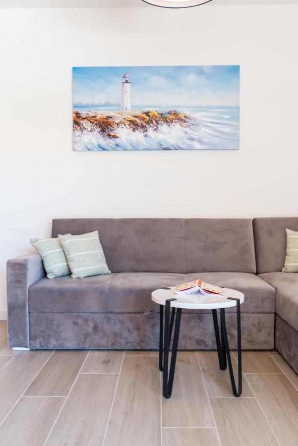 New, Private Heated Swimming Pool, Free Parking, Trogir Centar Apartment Exterior foto